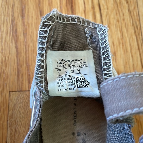 Baby Converse All Stars - Picture 2 of 4